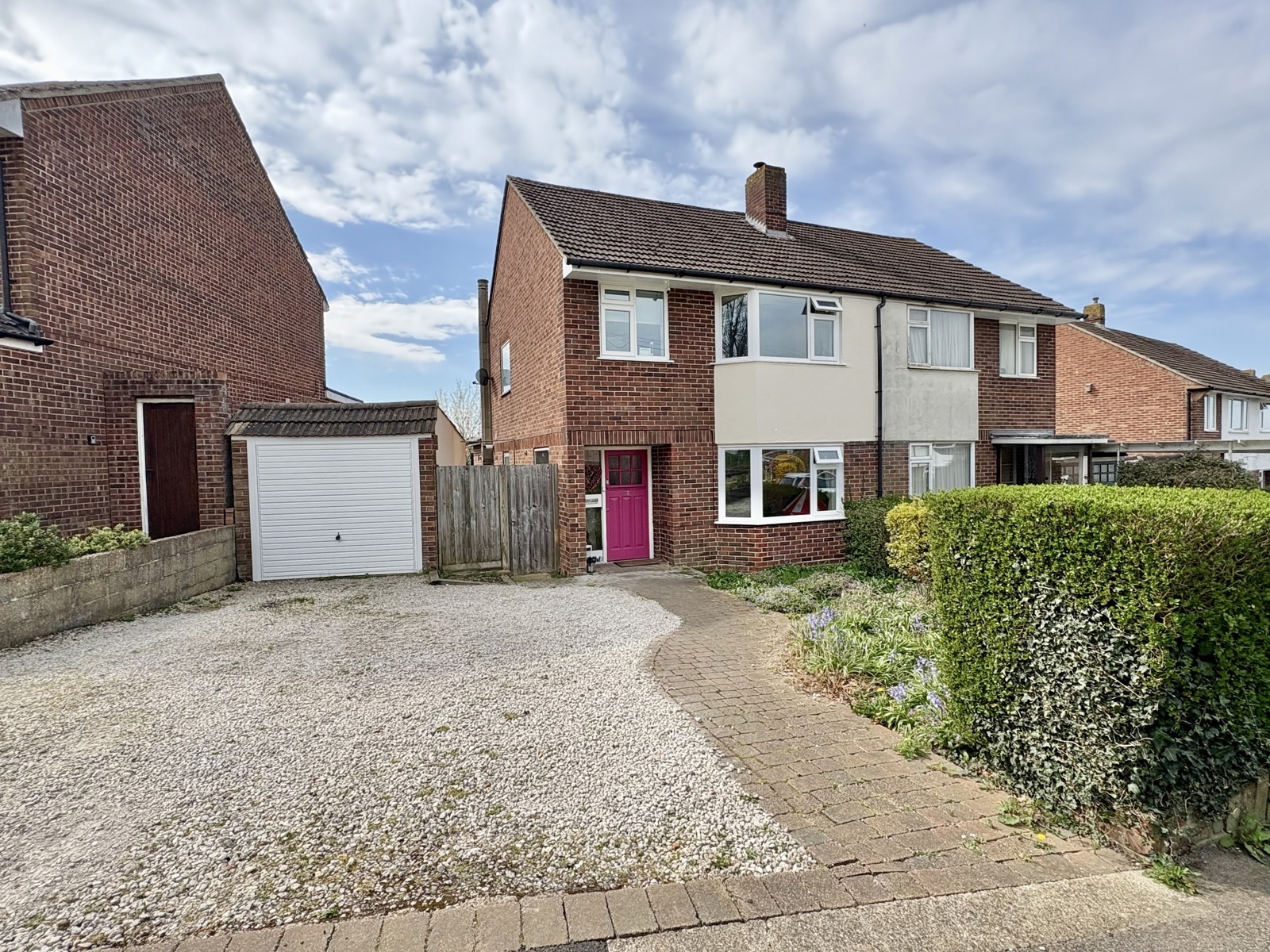Leigh Road, Fareham, Hampshire, PO16 Image 1