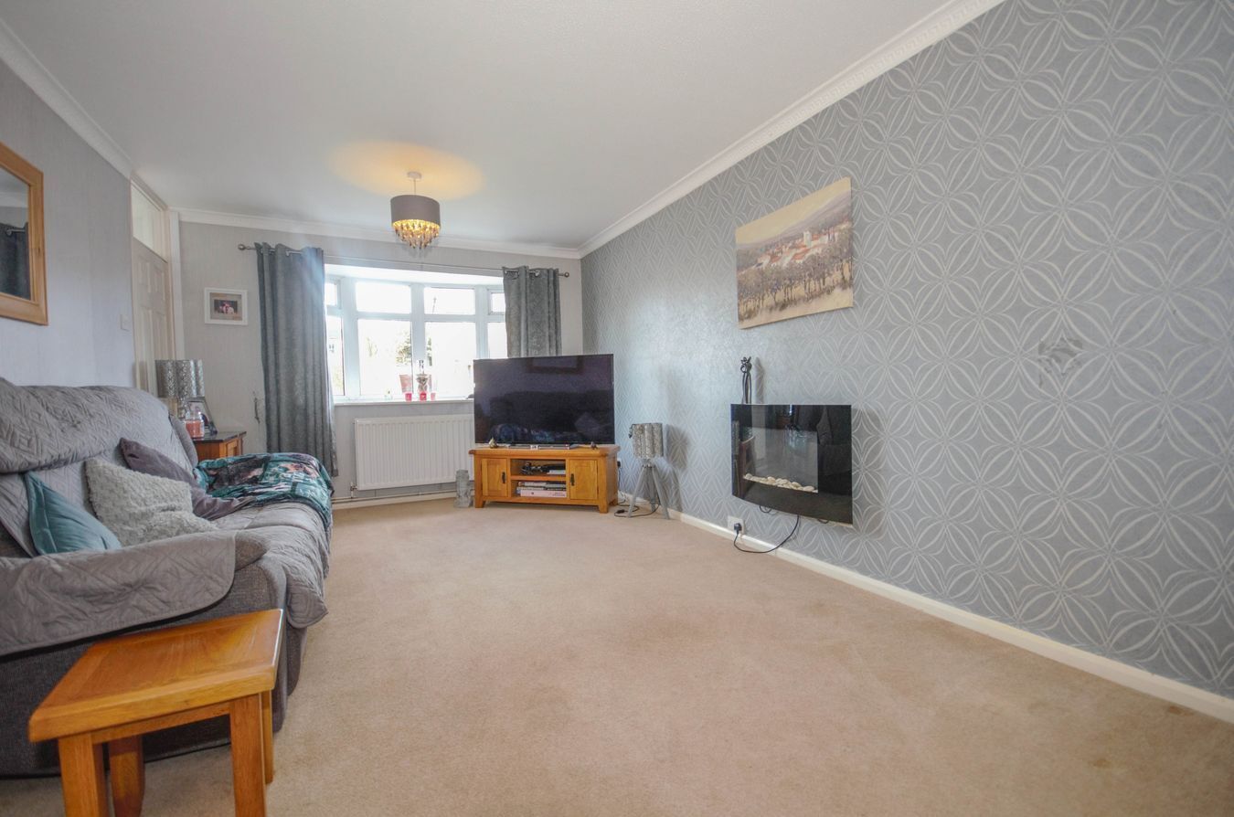 Derwent Close, Brownsover, Rugby, CV21