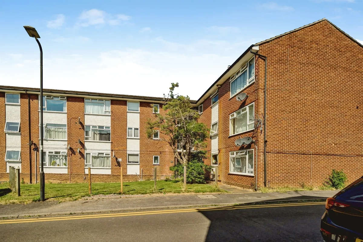 Sandringham Court, Slough