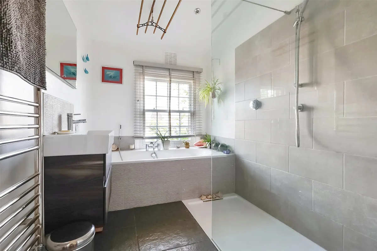 Guildford Road, Westcott, Dorking, Surrey, RH4