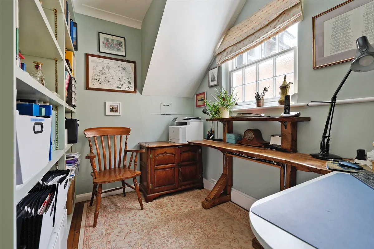Guildford Road, Westcott, Dorking, Surrey, RH4