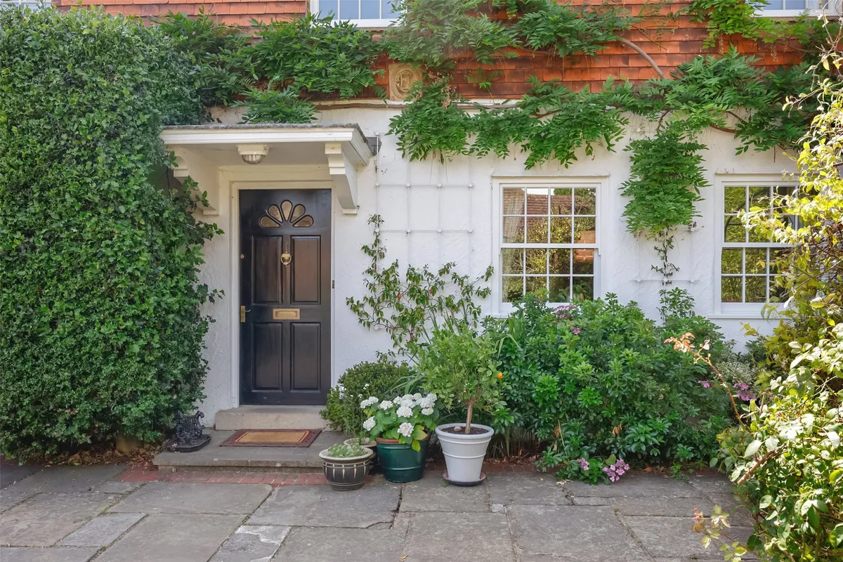 Guildford Road, Westcott, Dorking, Surrey, RH4