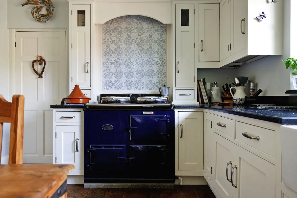 Guildford Road, Westcott, Dorking, Surrey, RH4