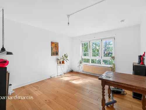 Binfield Road, Londonphoto