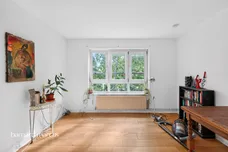 Binfield Road, London