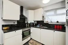 Five Acres, Harlow