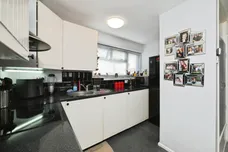 Five Acres, Harlow