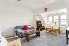 Hillfield Avenue London N8 photo 7