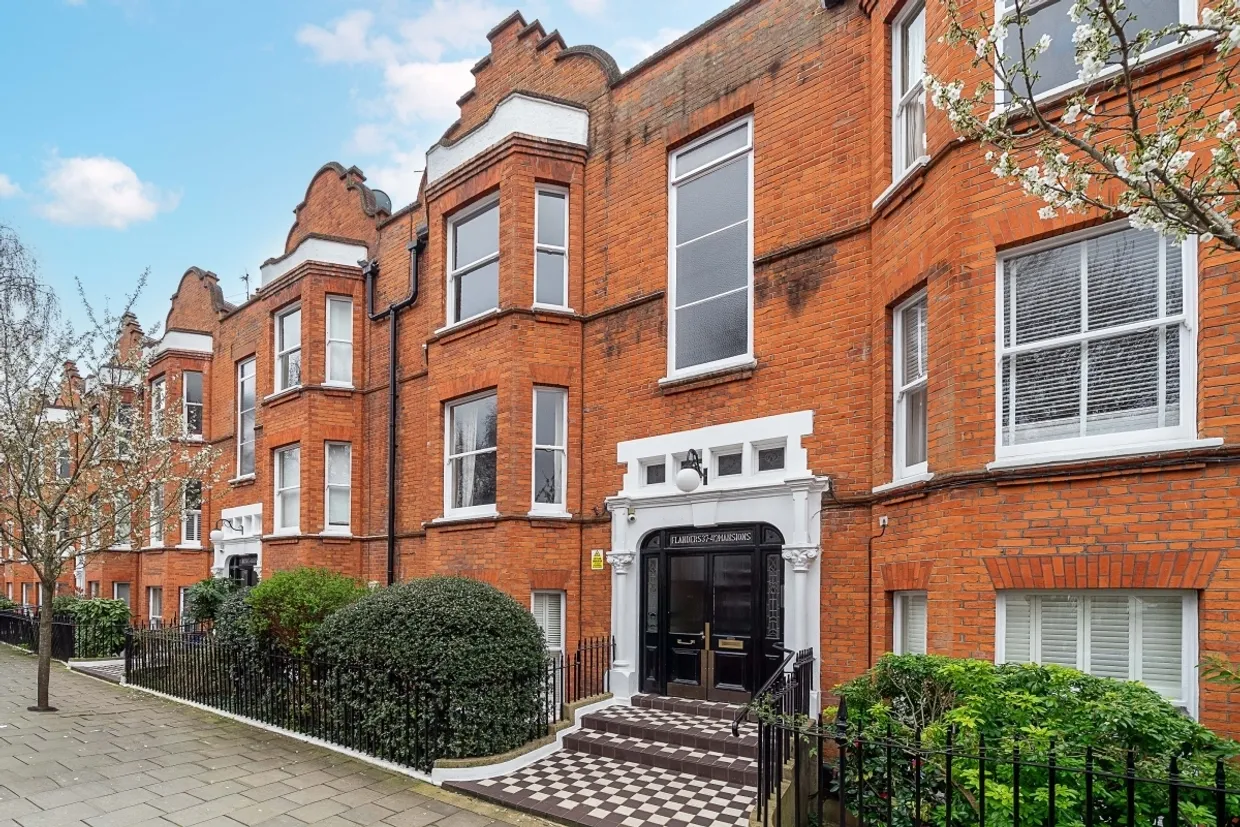 Flanders Road London W4 photo 19