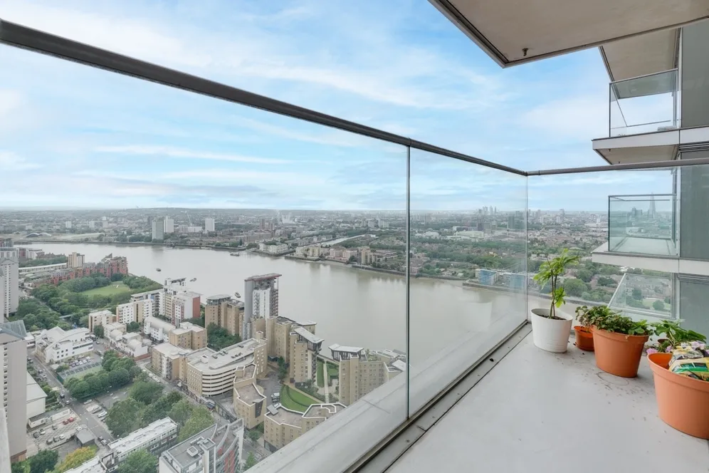 The Landmark, E14 photo 2