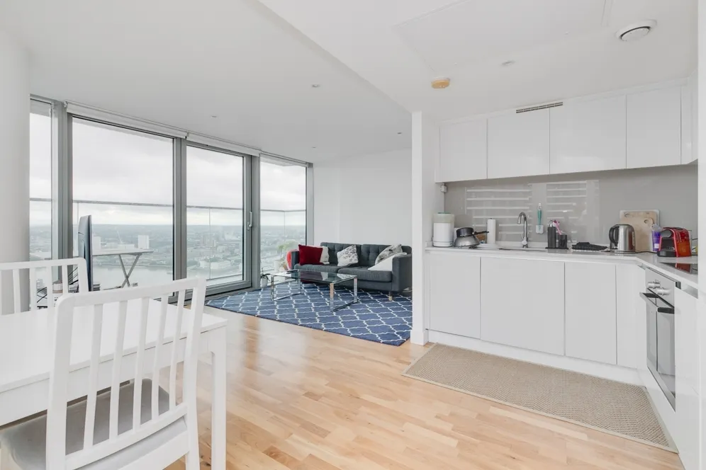 The Landmark, E14 photo 5
