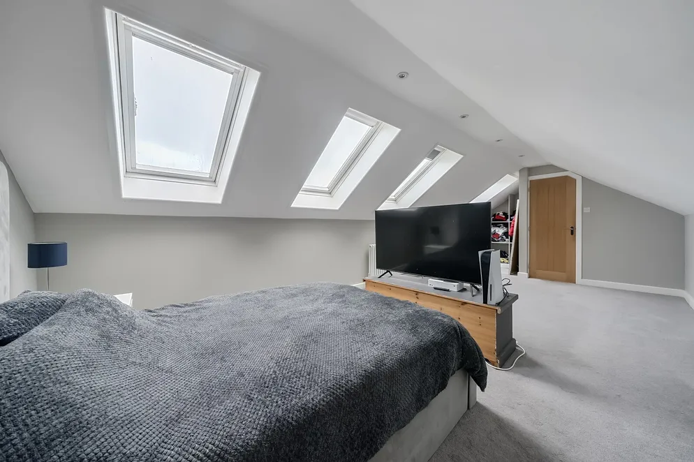 Property carousel item 19