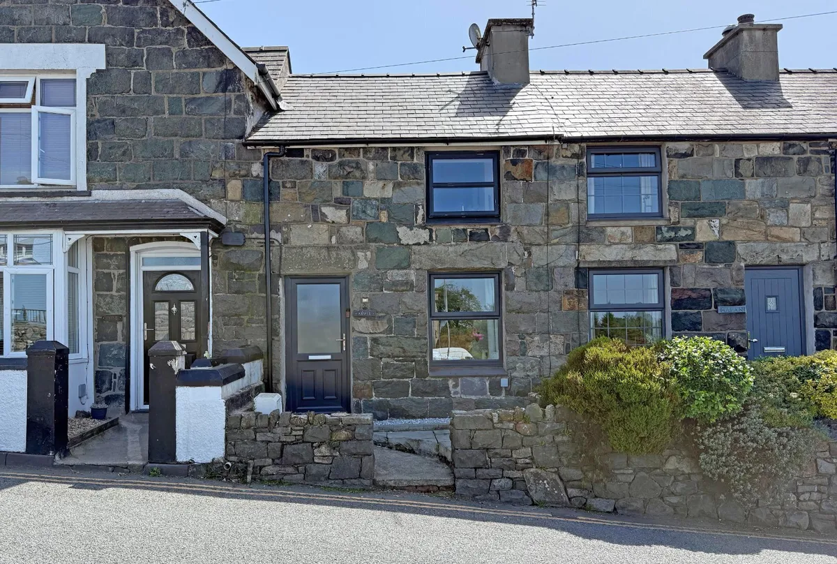 Groeslon, Caernarfon, Gwynedd, LL54