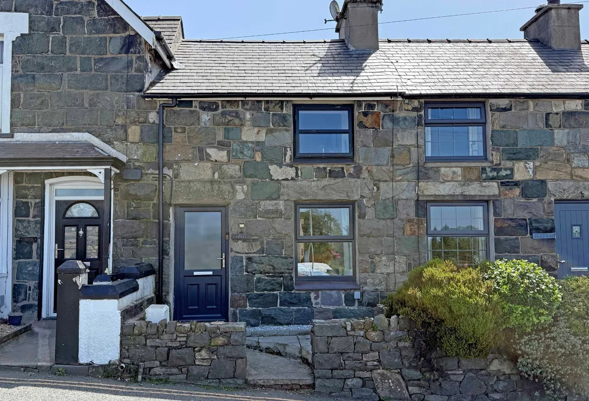 Groeslon, Caernarfon, Gwynedd, LL54