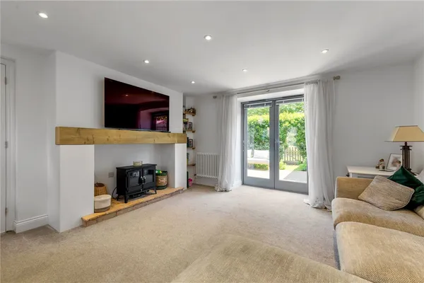 Wheatsheaf Mews, Main Street, PE8 photo 3