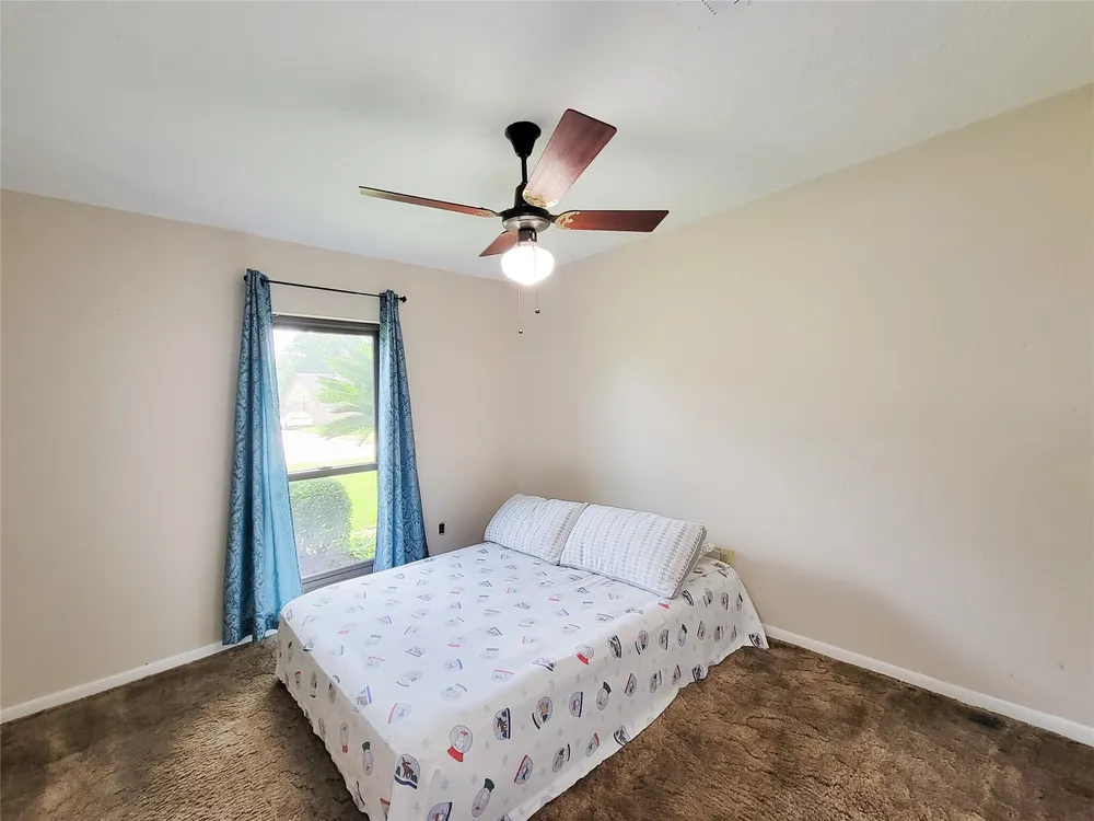 9202 Benning Dr, Houston, TX 77031