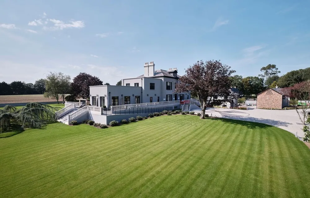 Sunningdale Manor