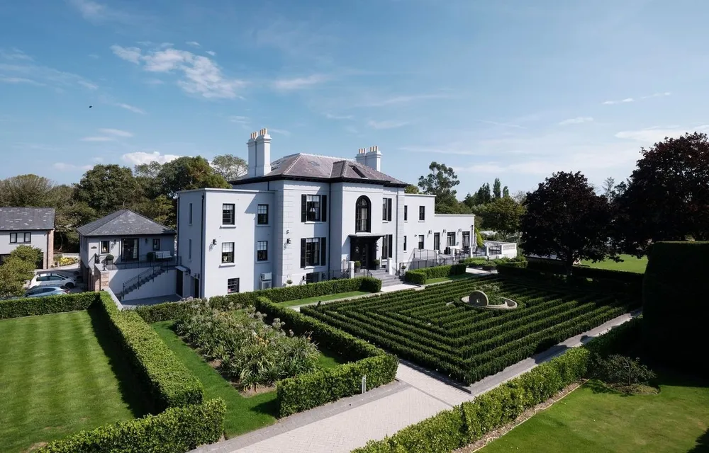 Sunningdale Manor