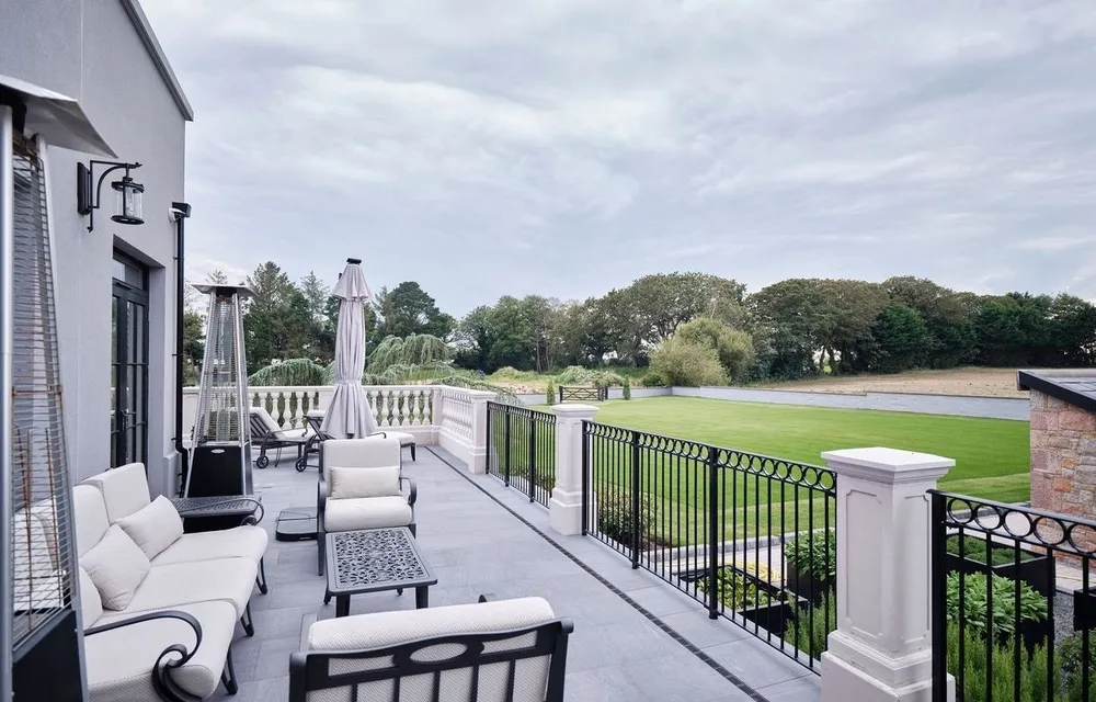 Sunningdale Manor