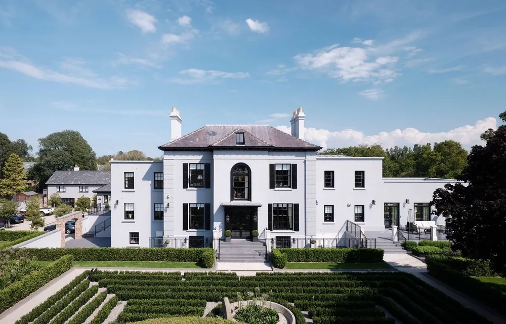 Sunningdale Manor