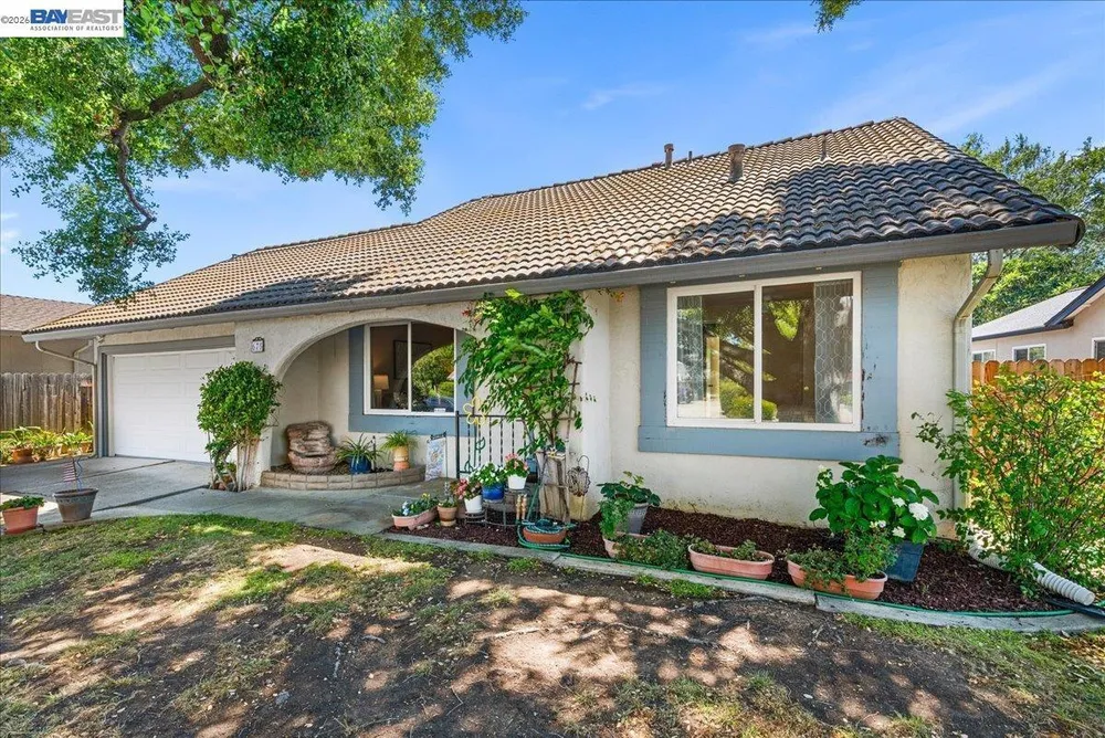 675 Alameda Dr, Livermore, CA 94551