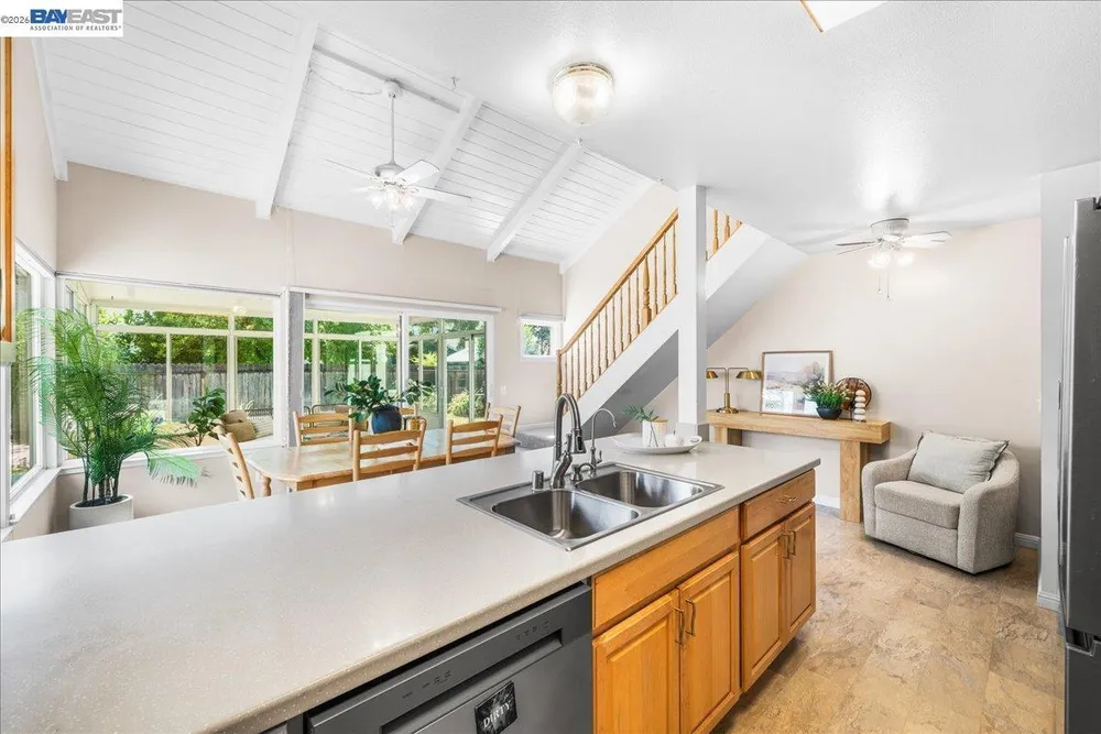 675 Alameda Dr, Livermore, CA 94551