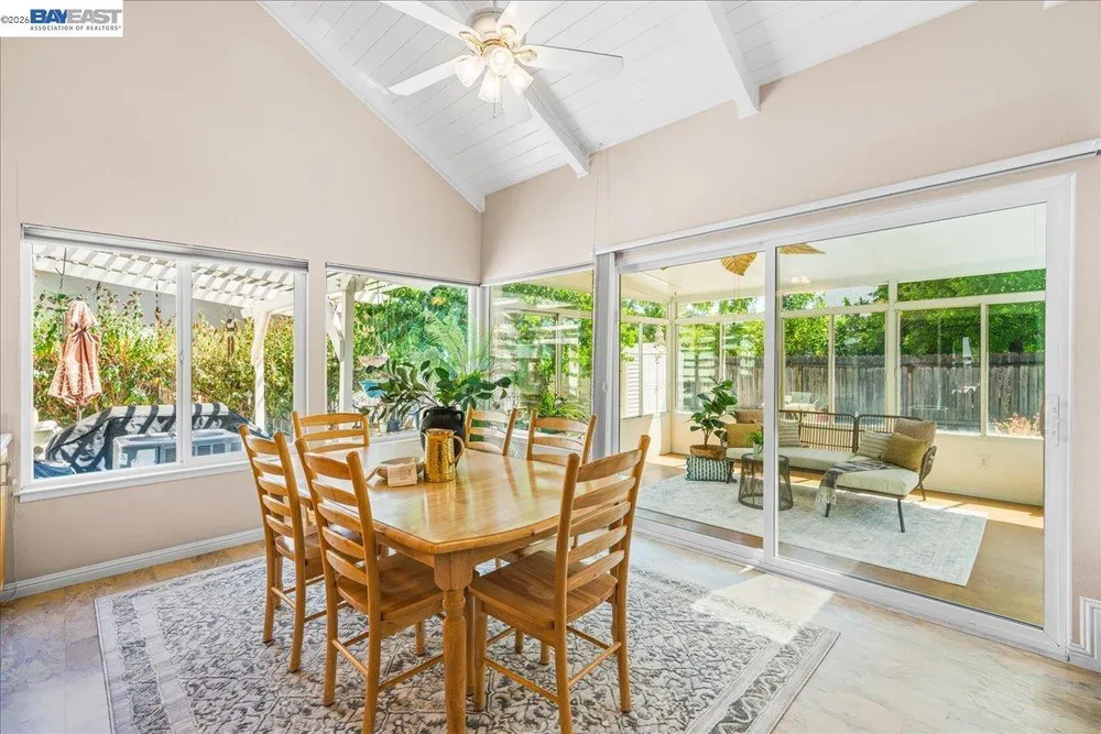 675 Alameda Dr, Livermore, CA 94551