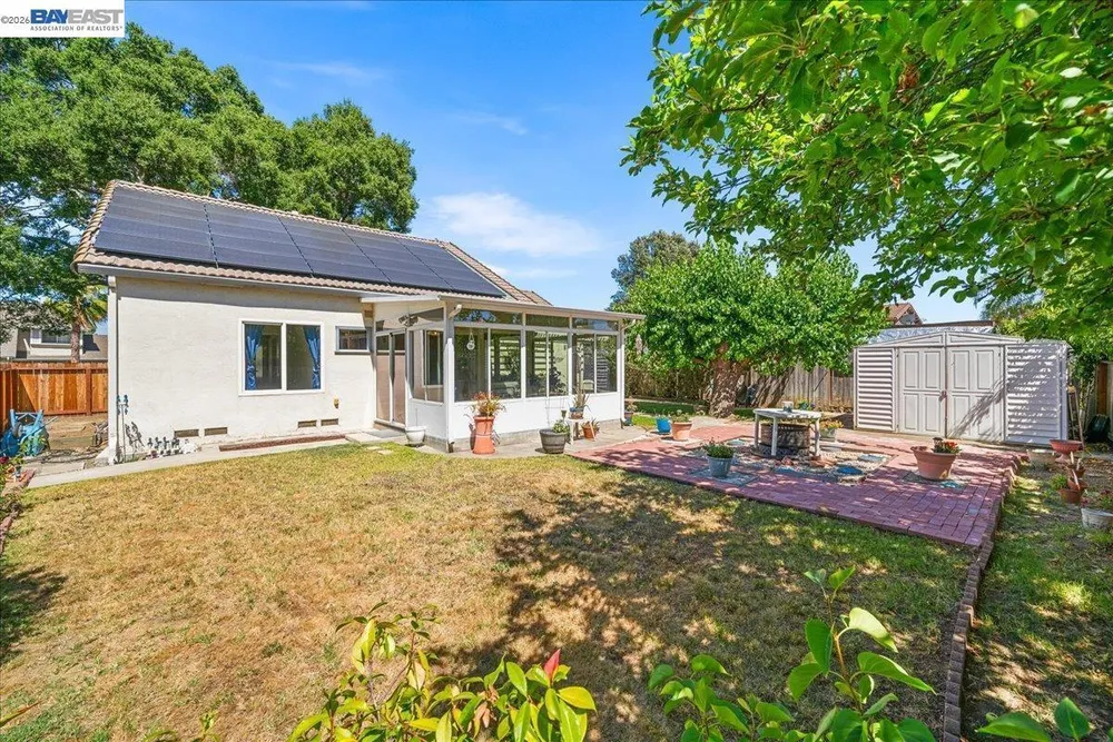 675 Alameda Dr, Livermore, CA 94551