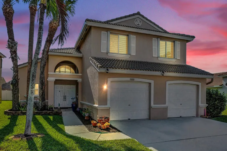 5222 Prairie Dunes Village Circle, Lake Worth Beach, FL 33463