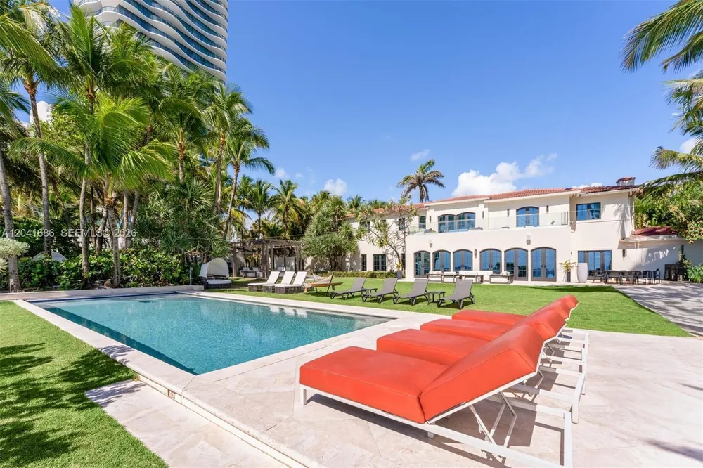115 Ocean Blvd, Golden Beach, FL 33160