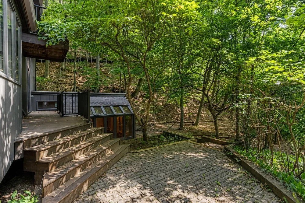 4719 Fox Hill Ln, Macatawa, MI 49434