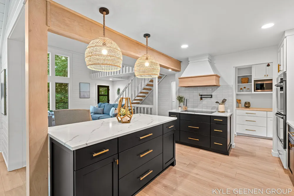4719 Fox Hill Ln, Macatawa, MI 49434