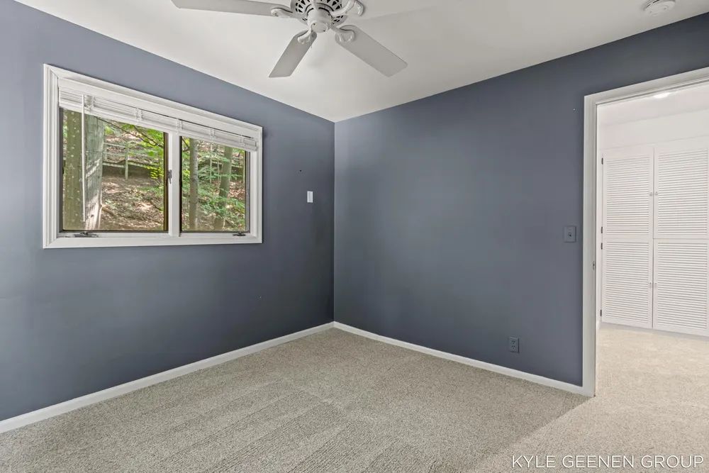 4719 Fox Hill Ln, Macatawa, MI 49434