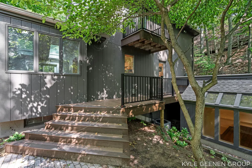 4719 Fox Hill Ln, Macatawa, MI 49434