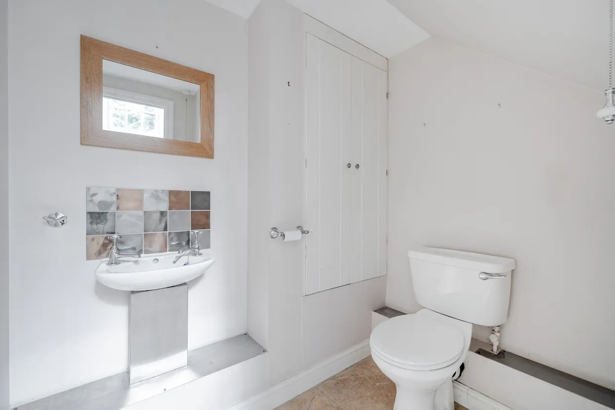 Cardwells Keep, Guildford, GU2 photo 9