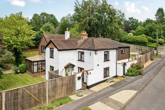 London Road, Liphook, GU30