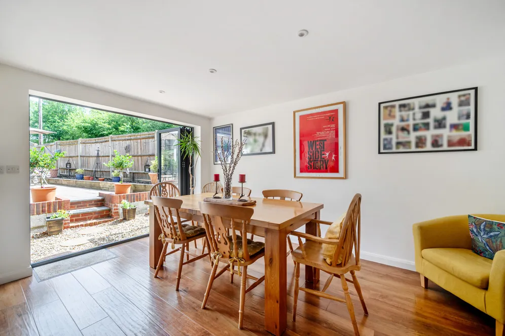 London Road, Liphook, GU30 photo 5