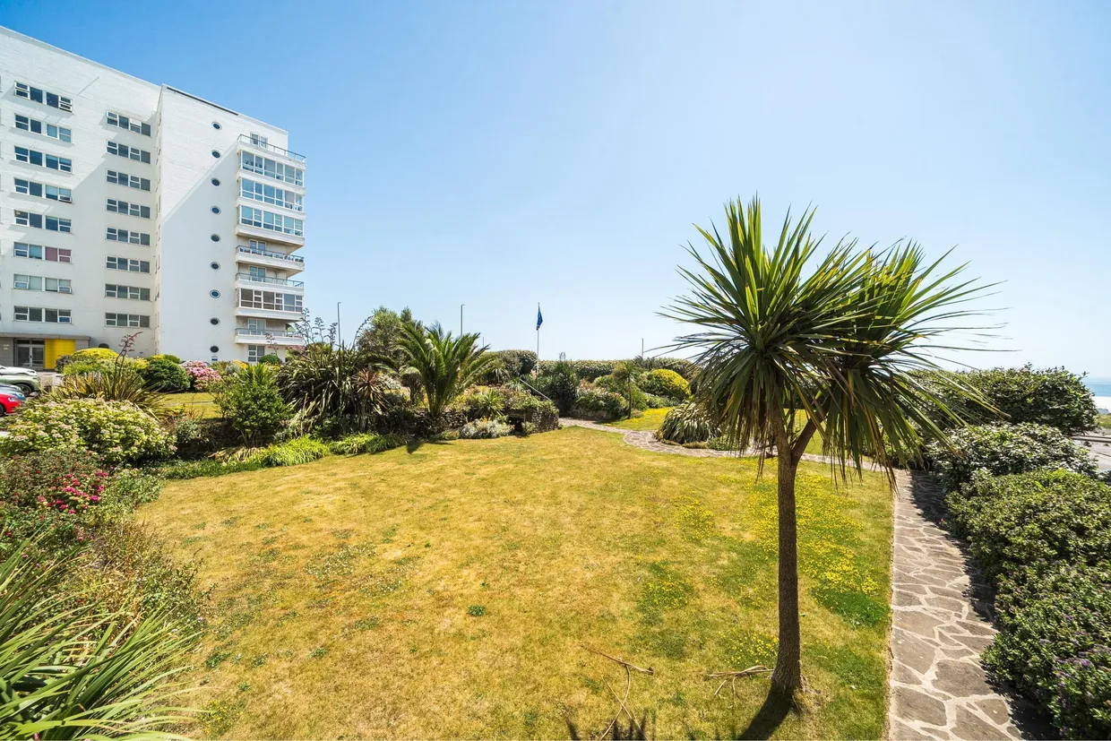 Marine Drive, Brighton, BN2 photo 14
