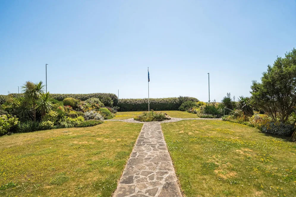 Marine Drive, Brighton, BN2 photo 16