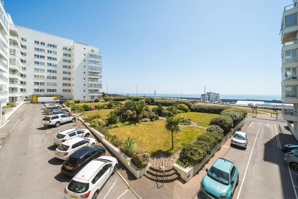 Marine Drive, Brighton, BN2 photo 18