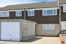 Seymours, HARLOW
