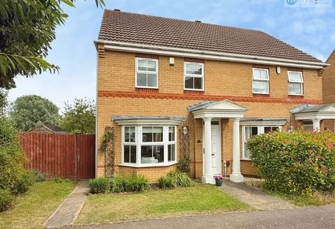 Gateway Close, Wootton, Northampton, NN4