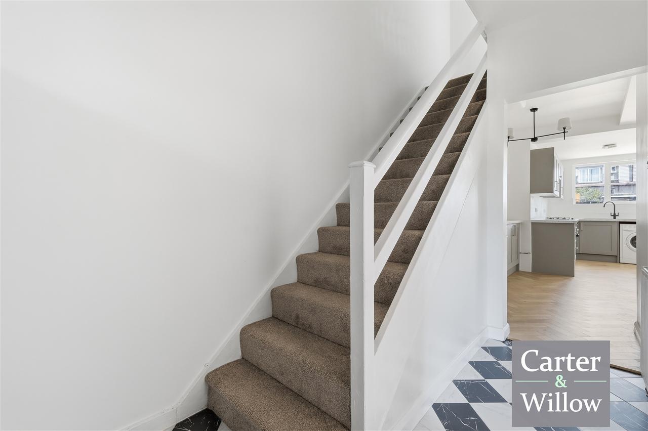 Becontree Avenue, Essex Image 3