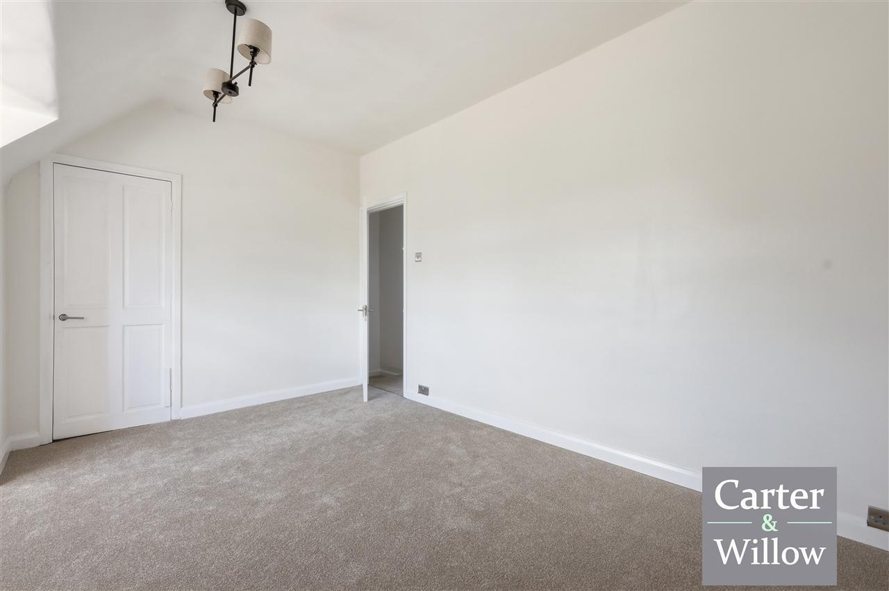 Becontree Avenue, Essex Image 11