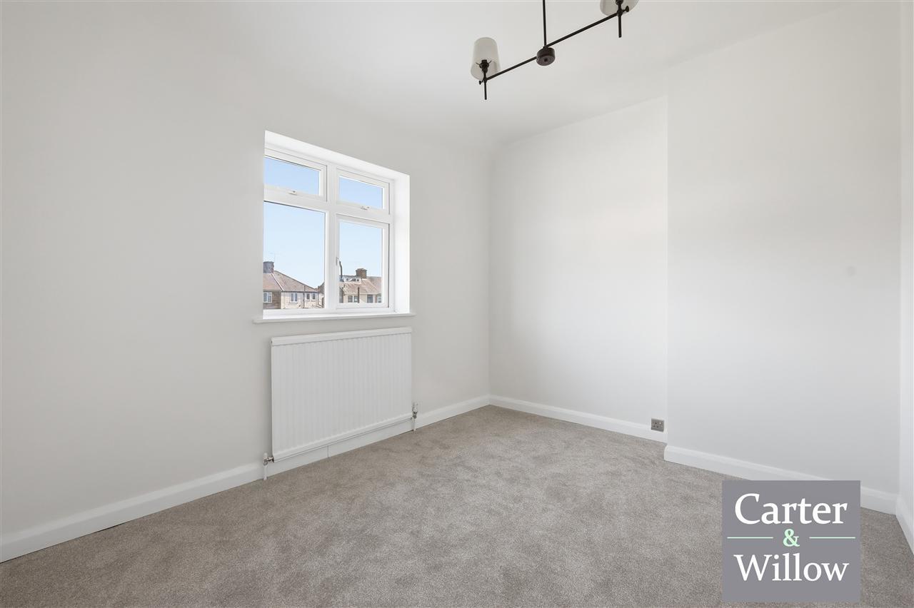 Becontree Avenue, Essex Image 12