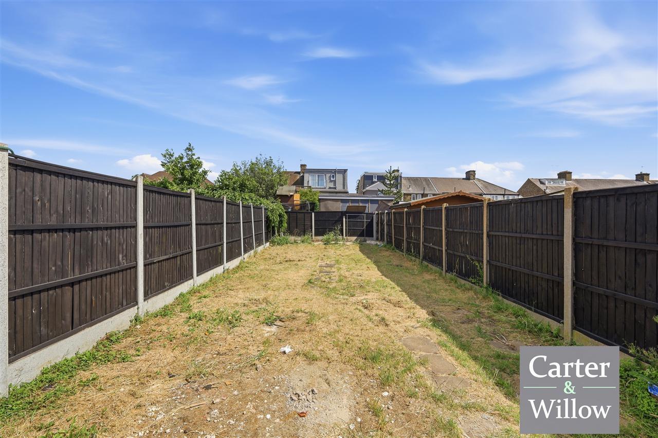 Becontree Avenue, Essex Image 14