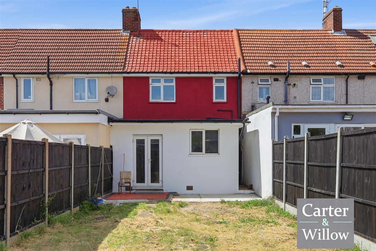 Becontree Avenue, Essex Image 16