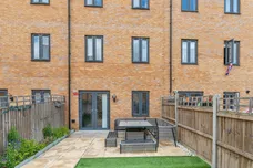Maiden Way, Rainham