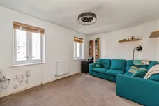 Maiden Way, Rainham
