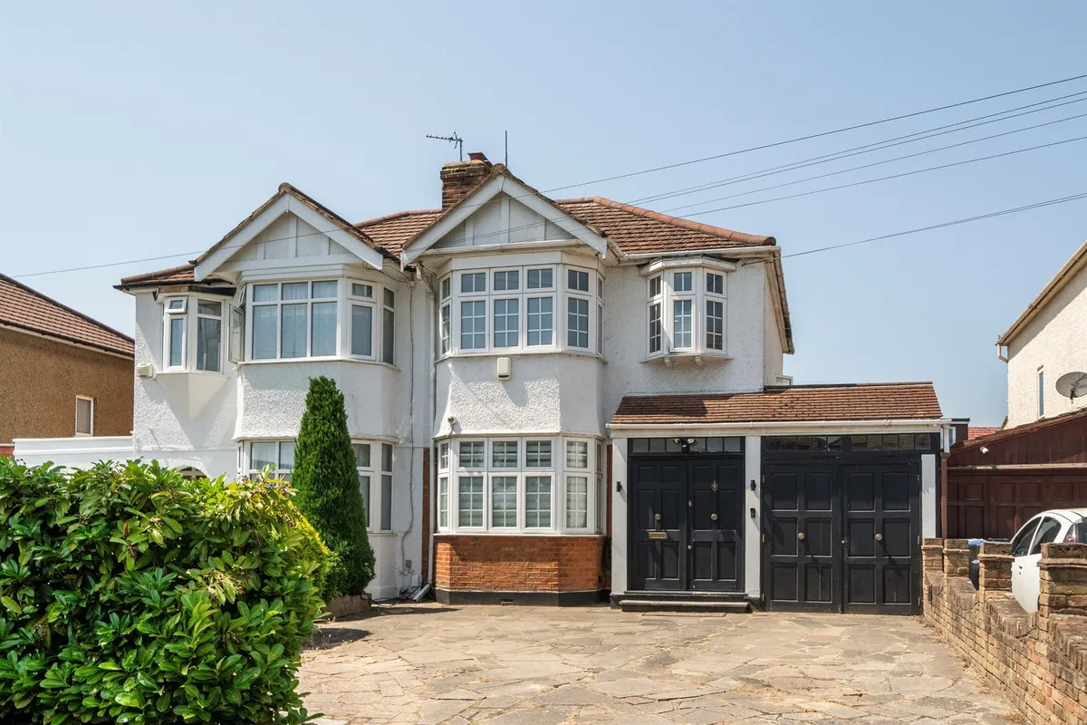 Willow Road, Enfield